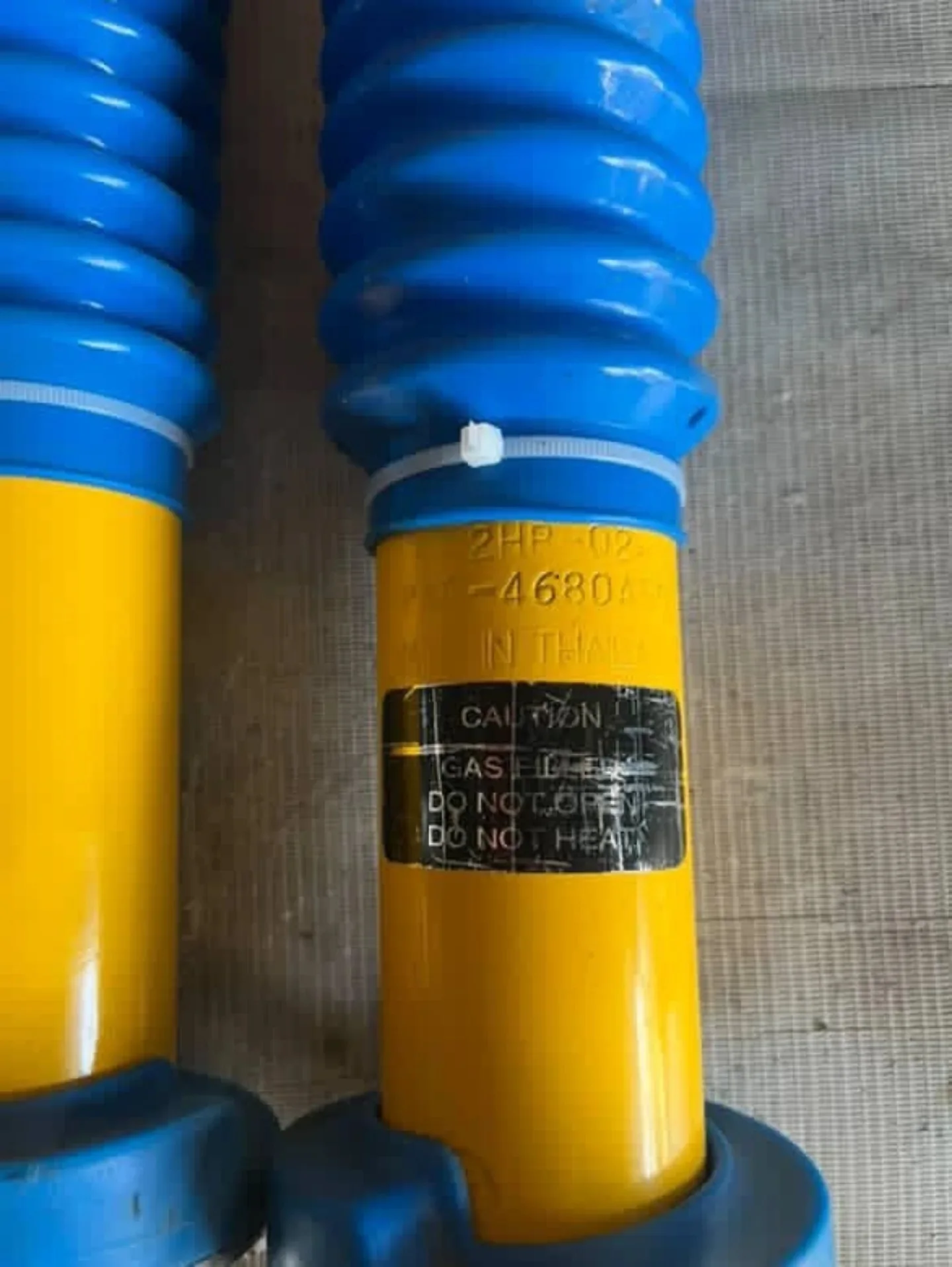 Shockbreaker Profender Hilux / Fortuner thumbnail 3